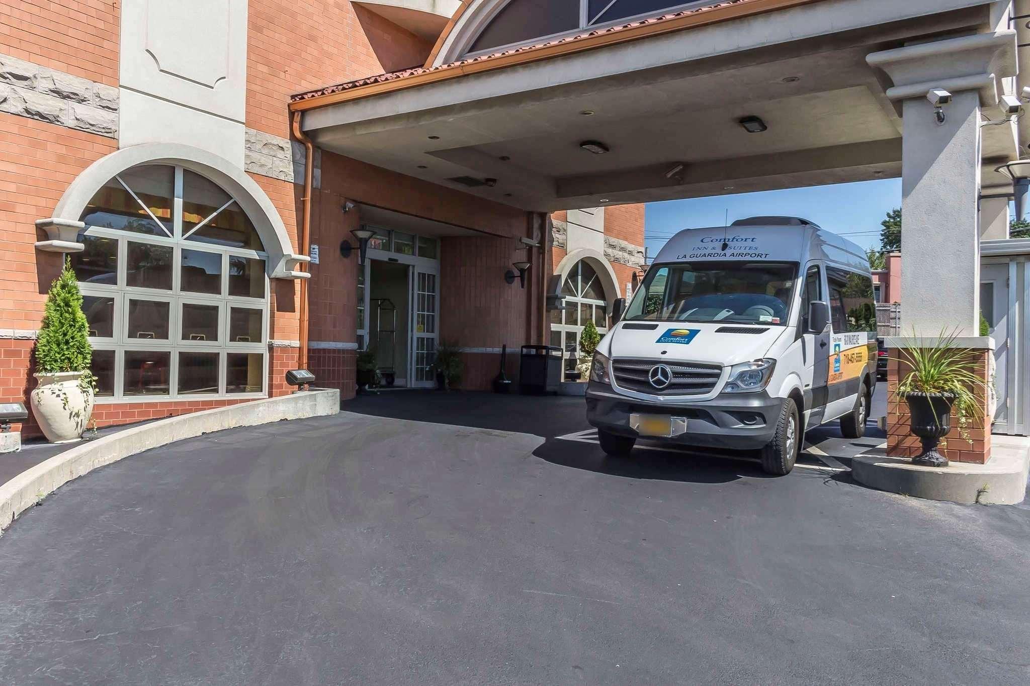 Comfort Inn & Suites Laguardia Airport New York Ngoại thất bức ảnh