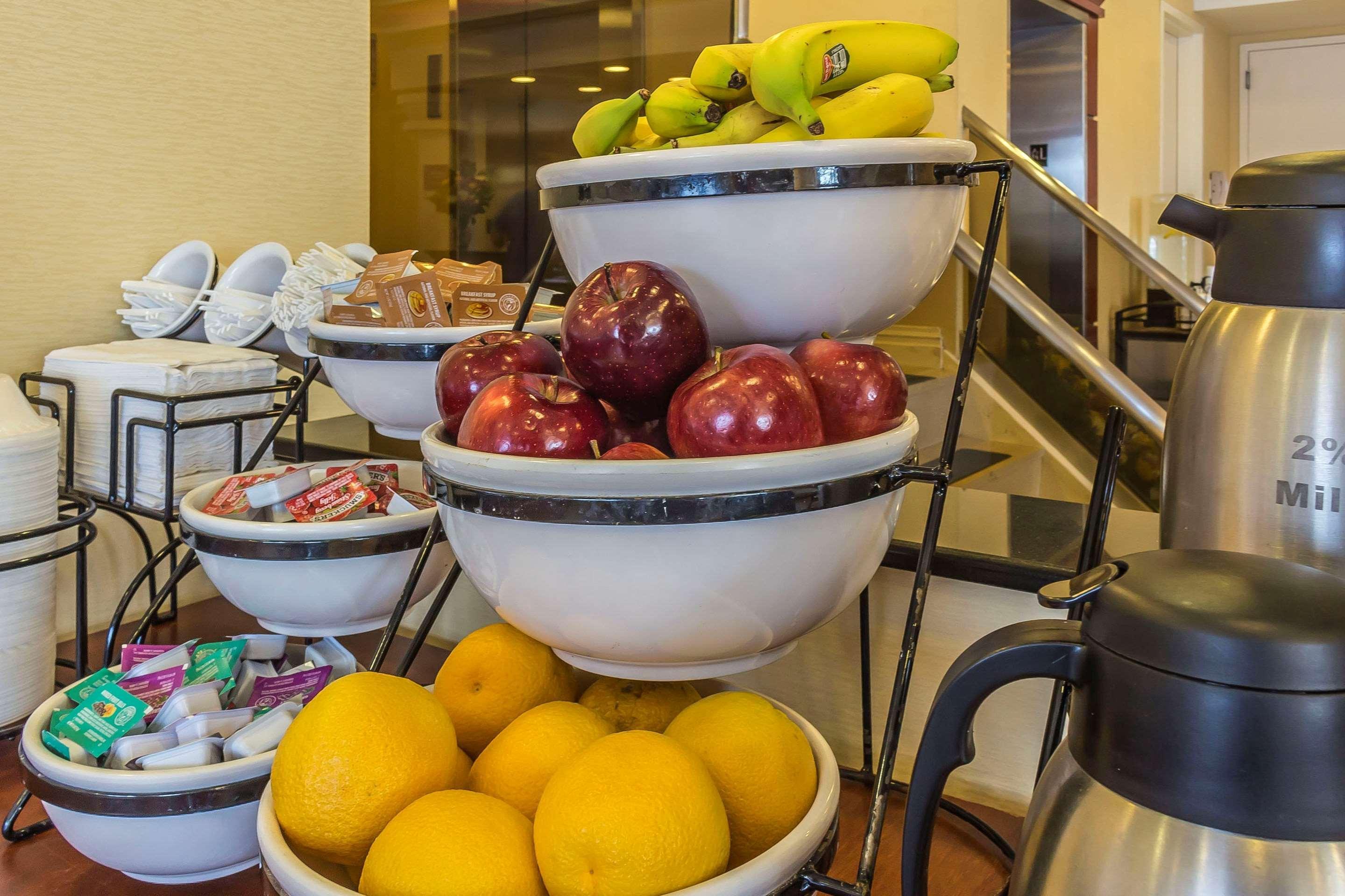 Comfort Inn & Suites Laguardia Airport New York Ngoại thất bức ảnh