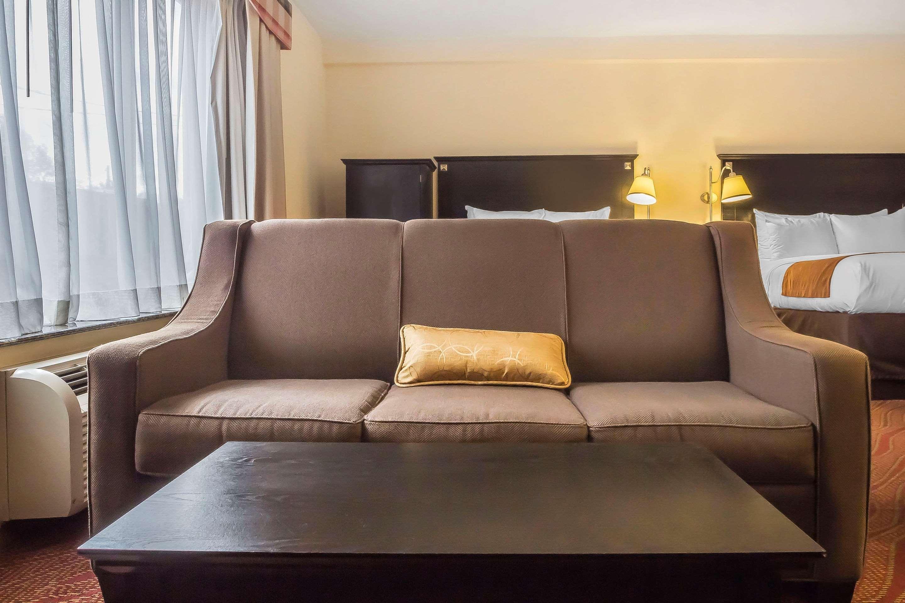 Comfort Inn & Suites Laguardia Airport New York Ngoại thất bức ảnh