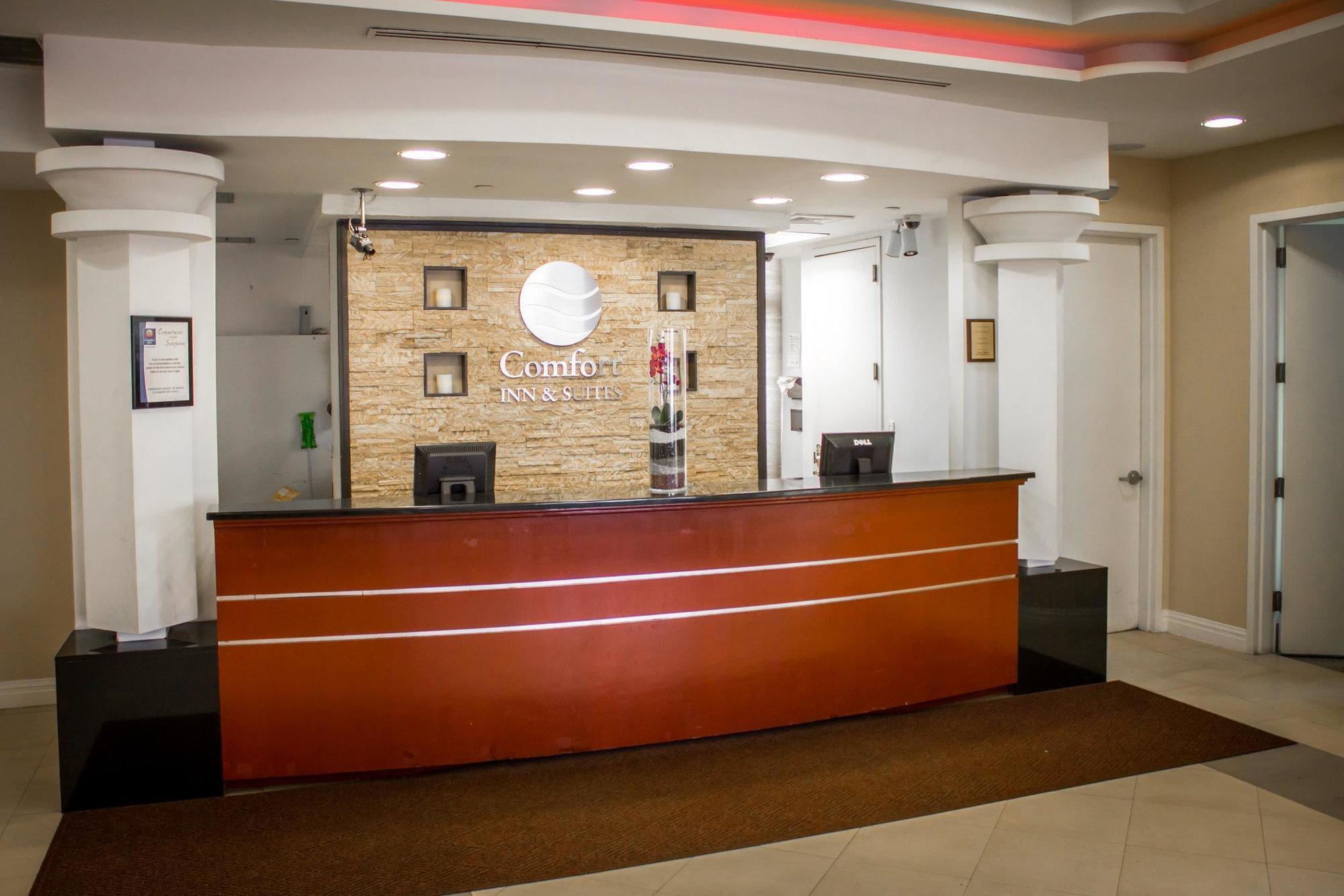 Comfort Inn & Suites Laguardia Airport New York Ngoại thất bức ảnh